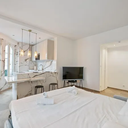 Festival Palace - Welkeys Apartment Cannes